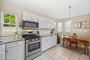 109 Kentucky Way, Freehold, NJ 07728 - Photo 17