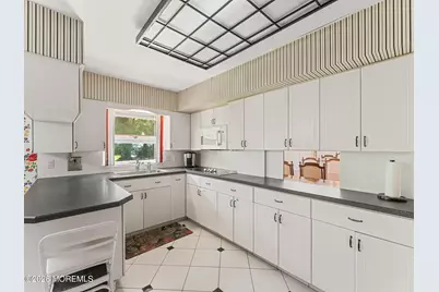 1236 Georgian Terrace, Lakewood, NJ 08701 - Photo 15