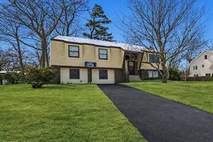 10 Cambridge Dr, Jackson, NJ 08527 - Photo 1