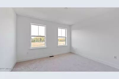10 Mariveles Way, Tinton Falls, NJ 07724 - Photo 25