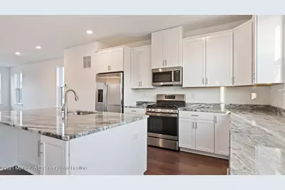 10 Mariveles Way, Tinton Falls, NJ 07724 - Photo 15