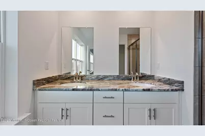 10 Mariveles Way, Tinton Falls, NJ 07724 - Photo 31
