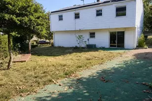 46 Avenue A, Freehold, NJ 07728 - Photo 9