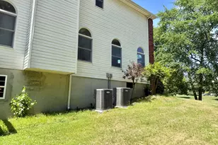 6 Seaman Rd, Freehold, NJ 07728 - Photo 5