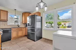 13 Scenic Dr, Freehold, NJ 07728 - Photo 13