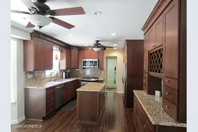 28 Branson Drive, Lincroft, NJ 07738 - Photo 3