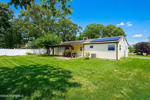1047 Crystal Dr, Toms River Township, NJ 08753 - Photo 3