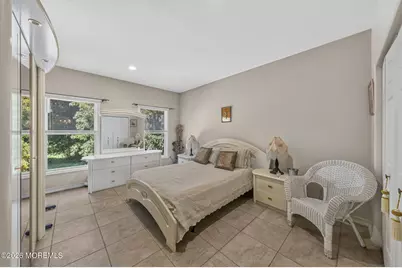 425 Iron Bridge Road, Freehold, NJ 07728 - Photo 25