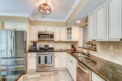 242 Teasdale Place, Morganville, NJ 07751 - Photo 7