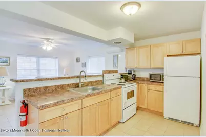 1488 Ocean Avenue #16, Sea Bright, NJ 07760 - Photo 3