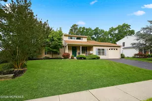 15 Honeysuckle Way, Howell Township, NJ 07731 - Photo 3