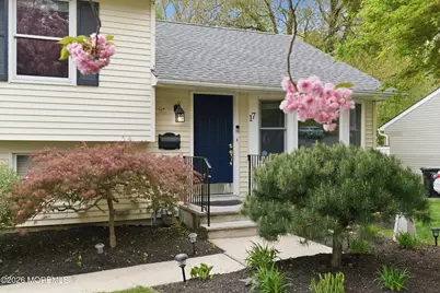 17 Millbrook Drive, Middletown, NJ 07748 - Photo 3