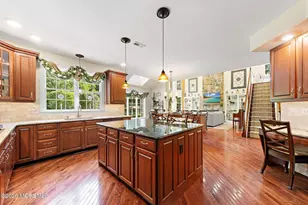 200 Aimee Dr, Freehold, NJ 07728 - Photo 21