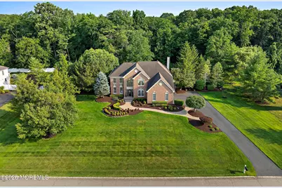 200 Aimee Drive, Freehold, NJ 07728 - Photo 11