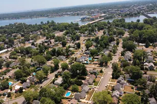 85 Roosevelt Cir E, Red Bank, NJ 07701 - Photo 19