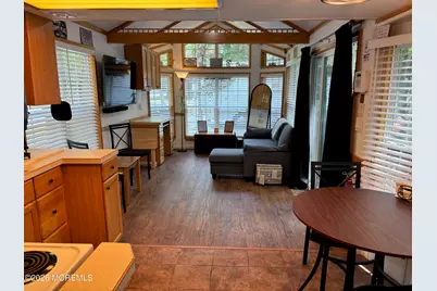 724 Monmouth Road #14, Cream Ridge, NJ 08514 - Photo 9