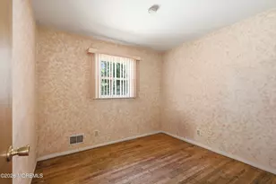 15 Tamarack Dr, Manalapan Township, NJ 07726 - Photo 11