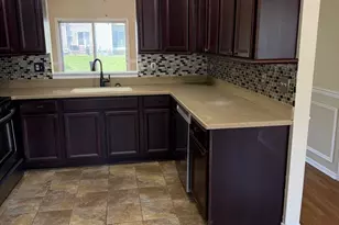 3904 Plowmans Ct, Freehold, NJ 07728 - Photo 7