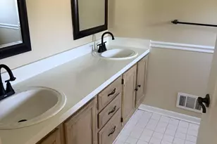 3904 Plowmans Ct, Freehold, NJ 07728 - Photo 11