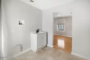 9 Gravelly Point Rd, Highlands, NJ 07732 - Photo 7