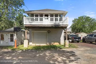 9 Gravelly Point Rd, Highlands, NJ 07732 - Photo 1