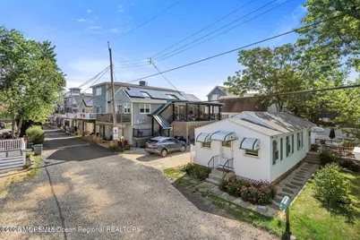 9 Gravelly Point Road #4, Highlands, NJ 07732 - Photo 11