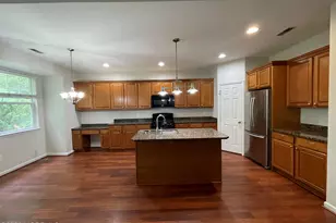 535 Country Club Dr, Egg Harbor City, NJ 08215 - Photo 5