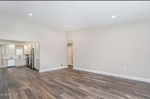 13 Gatley Close, Freehold, NJ 07728 - Photo 9