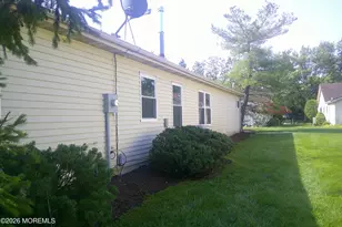 29 Peasley Dr, Marlboro Township, NJ 07746 - Photo 23