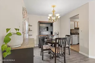 506 Violet Ln, Jackson, NJ 08527 - Photo 9