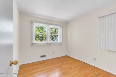 129 Poplar Way, Brick, NJ 08724 - Photo 9