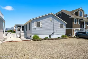 1366 Paul Blvd, Beach Haven, NJ 08050 - Photo 3