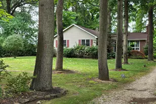 15 La Valley Dr, Manalapan Township, NJ 07726 - Photo 1