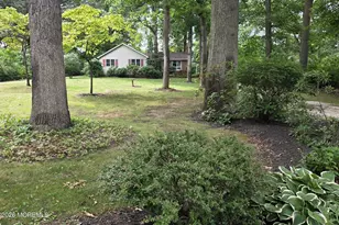 15 La Valley Dr, Manalapan Township, NJ 07726 - Photo 1