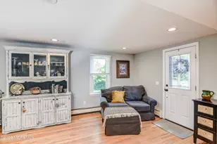 559 Brickyard Rd, Freehold, NJ 07728 - Photo 9
