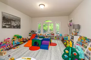 5 Ramapo Ct, Colts Neck Township, NJ 07722 - Photo 11