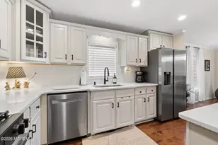 110 Woody Rd, Freehold, NJ 07728 - Photo 7