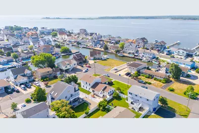 212 Riviera Drive, Toms River Township, NJ 08753 - Photo 69
