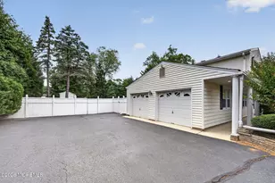 30 Coronet Ave, Lincroft, NJ 07738 - Photo 9