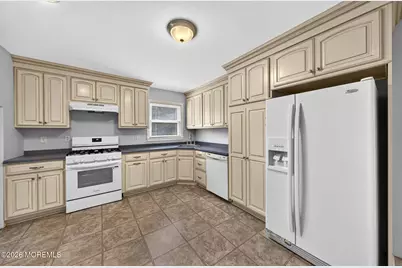 30 Coronet Avenue, Lincroft, NJ 07738 - Photo 27
