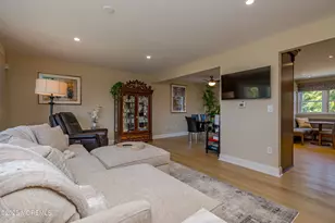 38 Holly Dr, Sayreville, NJ 08859 - Photo 11