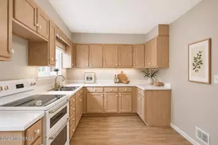 4 Middlesex Rd, Matawan, NJ 07747 - Photo 7