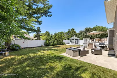 522 Mackey Avenue, Belford, NJ 07718 - Photo 39
