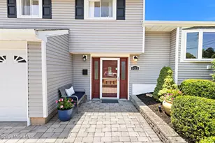 522 Mackey Ave, Belford, NJ 07718 - Photo 3
