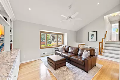 522 Mackey Avenue, Belford, NJ 07718 - Photo 27