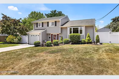 522 Mackey Avenue, Belford, NJ 07718 - Photo 1
