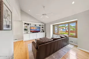 522 Mackey Ave, Belford, NJ 07718 - Photo 17