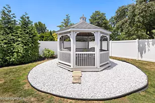 522 Mackey Ave, Belford, NJ 07718 - Photo 41