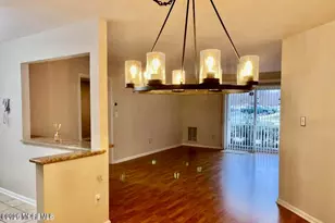 102 Wedgewood Cir, Belford, NJ 07718 - Photo 5