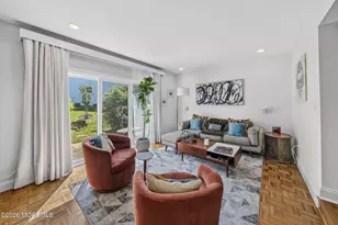 123 Almond Rd, Freehold, NJ 07728 - Photo 11